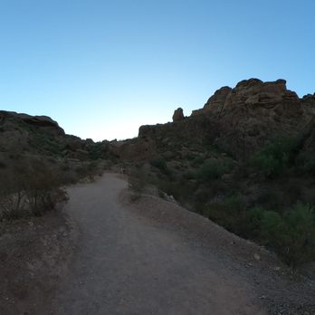 Echo Canyon Trail - Hiking Near Me - Phoenix, Arizona