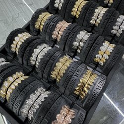 Houston Texas Grillz - Come check out their great collection
