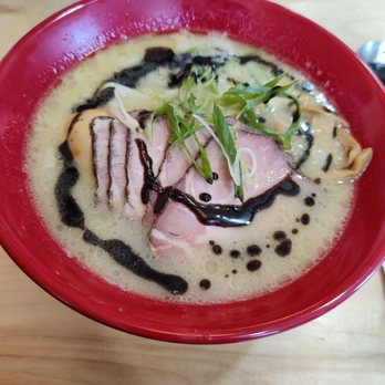 Susuru Ramen - Deluxe Ramen.. black garlic oil swirled - Ramen Near Me - Astoria, New York Susuru Ramen - Deluxe Ramen.. black garlic oil swirled - Ramen Near Me - Astoria, New York
