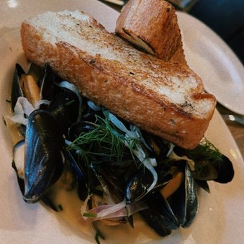 El Dorado Kitchen - Steamed Mussels - New American Near Me - Sonoma, California El Dorado Kitchen - Steamed Mussels - New American Near Me - Sonoma, California