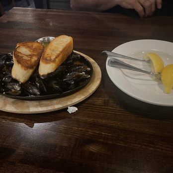 Pelican's West - Sizzling mussels - Seafood Near Me - Albuquerque, New Mexico