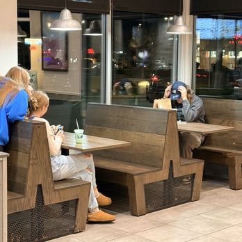 Taco Bell - Clean Environment - Fast Food Near Me - Grand Rapids, Michigan