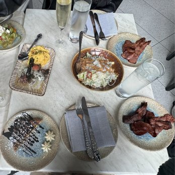 La Vie - Cocktail Bars Near Me - Washington, DC, District of Columbia