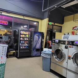 Superior Laundries - Washers and vending machines