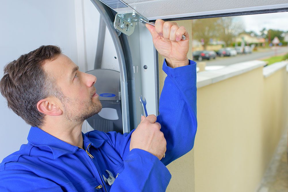 Alpha Garage Door Repair - Garage Door Contractor in Southfield, AL