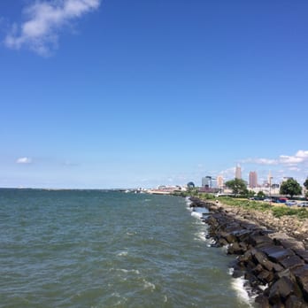 Edgewater Park - View of downtown - Parks Near Me - Cleveland, Ohio Edgewater Park - View of downtown - Parks Near Me - Cleveland, Ohio