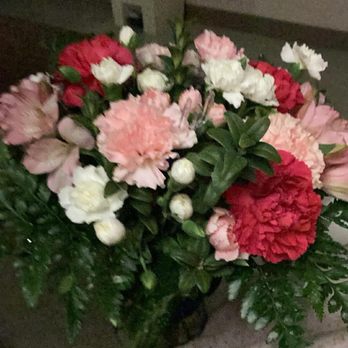 Findery Floral & Gift - Florists Near Me - Yakima, Washington