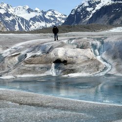 Temsco Helicopters - Our first glacier landing