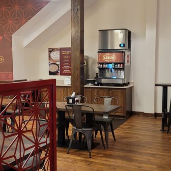 Laziza Mediterranean Grill - the dining area - Mediterranean Near Me - Augusta, Georgia Laziza Mediterranean Grill - the dining area - Mediterranean Near Me - Augusta, Georgia