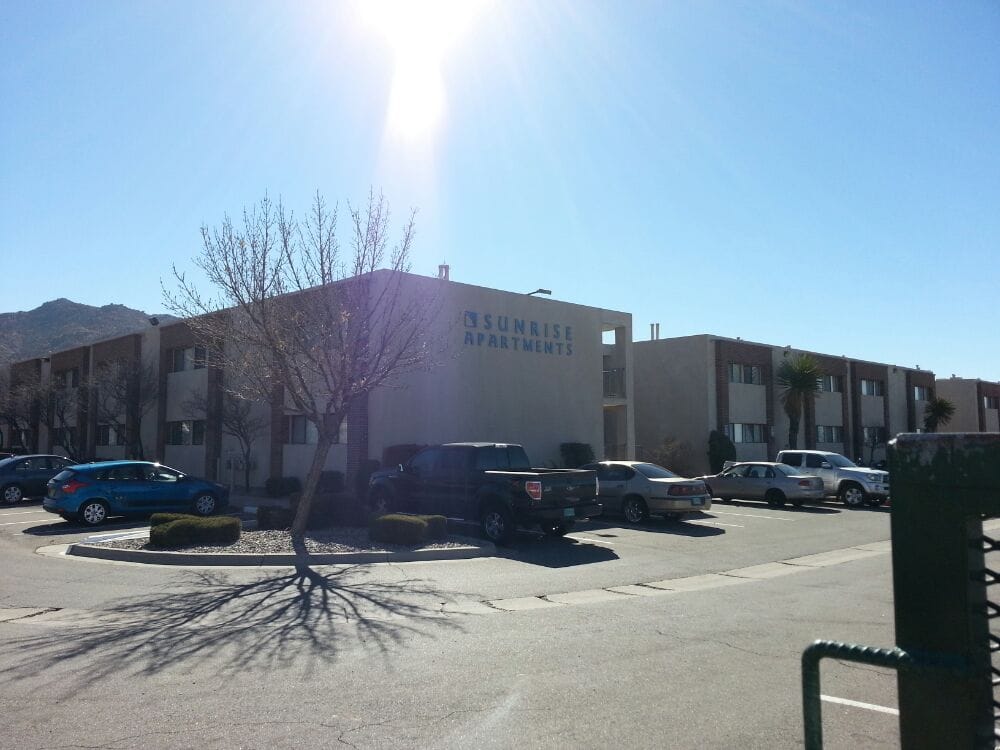 SUNRISE APARTMENTS Updated August 2024 13400 Lomas Blvd NE