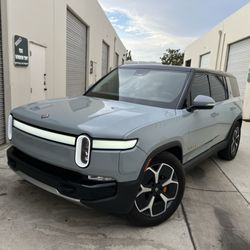 Tru Window Tint - Ceramic tint & chrome delete