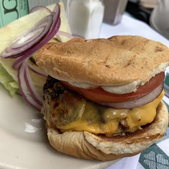 J.G. Melon - Cheeseburger - American Near Me - New York, New York