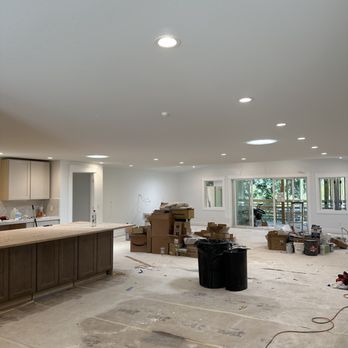 Seattleite Electric - Recessed can lights - Electricians Near Me Seattleite Electric - Recessed can lights - Electricians Near Me