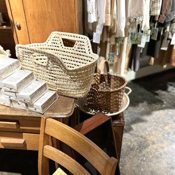 Pretty Funny Vintage - Bin There - Antiques Near Me - Tarrytown, New York Pretty Funny Vintage - Bin There - Antiques Near Me - Tarrytown, New York