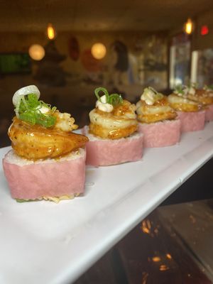 Louie Louie The Restaurant Sushi Bar y Mas by null