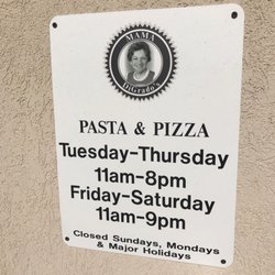 Mama Digrado's Pasta & Pizza
