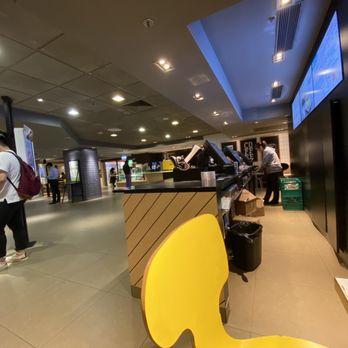 麥當勞 - McDonald's - Fast Food Near Me - Hong Kong, HK