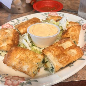 El Porton - Spinach and artichoke taquitos - Mexican Near Me - Yakima, Washington El Porton - Spinach and artichoke taquitos - Mexican Near Me - Yakima, Washington