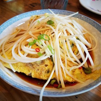 HAI HAI - Rice cakes and eggs - Vietnamese Near Me - Minneapolis, Minnesota
