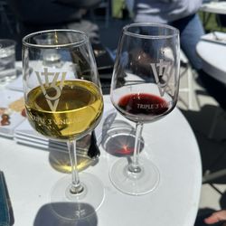 Triple 3 Vineyard - White and red wine