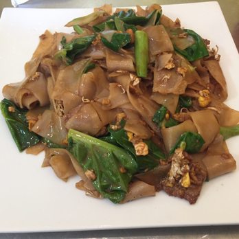 Khun 9 Thai Kitchen - Pad See Ew (beef, $9) - Thai Near Me - Torrance, California
