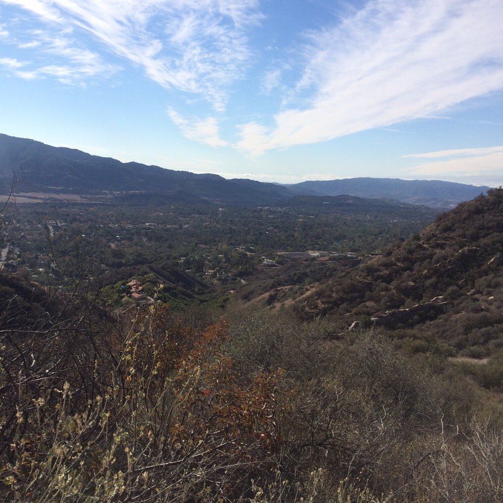 Trails By Potter - Beautiful view from the hills above Ojai with Ian Potter from Trails by Potter. - Hiking Near Me Trails By Potter - Beautiful view from the hills above Ojai with Ian Potter from Trails by Potter. - Hiking Near Me