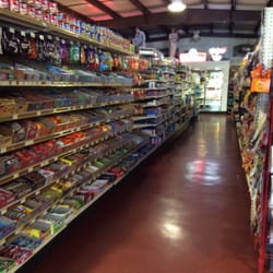 Lakeshore Villa Market