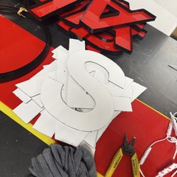 Chris Signs