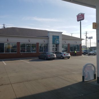 Truenorth - Store front - Convenience Stores Near Me - Cleveland, Ohio Truenorth - Store front - Convenience Stores Near Me - Cleveland, Ohio