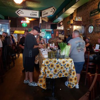 Mccabes Irish Pub - customers at the bar - Pubs Near Me - Bradenton, Florida