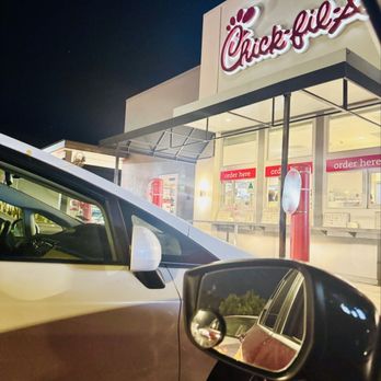 Chick-fil-A - Fast Food Near Me - San Diego, California