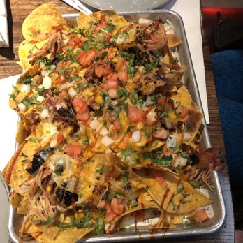 Smoke Daddy - Huge plate of Nachos! - Barbeque Near Me - Chicago, Illinois