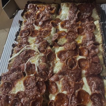 Icon Pizza - Pizza - Pizza Near Me - Springfield, Pennsylvania
