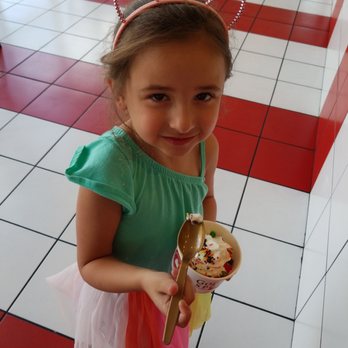 Golden Spoon Frozen Yogurt - My girl . - Ice Cream & Frozen Yogurt Near Me - Mesa, Arizona Golden Spoon Frozen Yogurt - My girl . - Ice Cream & Frozen Yogurt Near Me - Mesa, Arizona