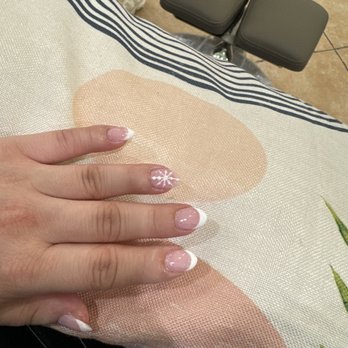 Levon Nail Lounge - Nail Salons Near Me - Upland, California