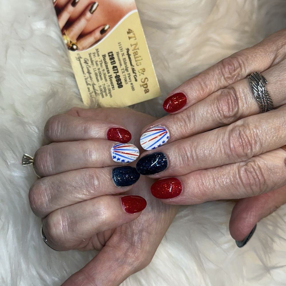 Bringing Warsaw to Warren: Polish Day Parade takes pride in all things  Poland- Detroit Catholic, image size:1000x1000