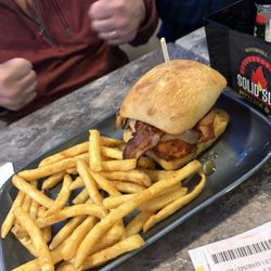 Solid Slice Pizzeria and Pub - Chicken sandwich