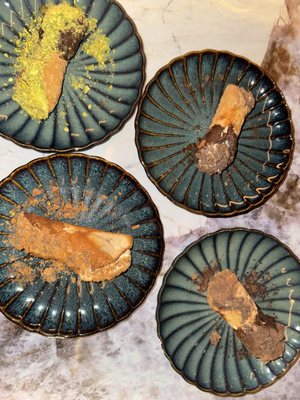 V Modern Italian by null