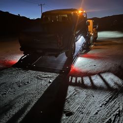 DCH Ford of Thousand Oaks - Stranded in the middle of the night. iPhones don't show how dark it was that night.