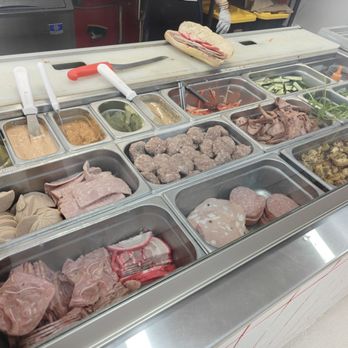 Banh Mi Mi - Fresh deli cuts and veggies - Juice Bars & Smoothies Near Me - Sacramento, California