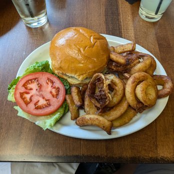 Newcomb Cafe and Campground - 8 oz burger with an upgrade to onion rings - really good lunch - Cafes Near Me - Newcomb, New York