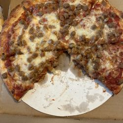Leo's House Of Pizza - Small hamburger pizza ( 2 year old approved!)