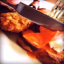 Manou's Cafe & Restaurant