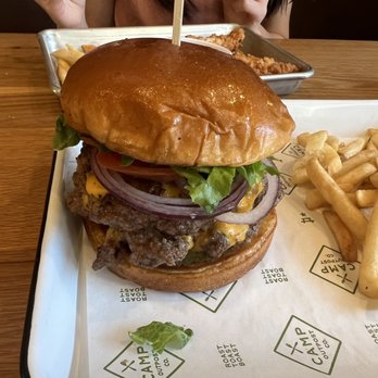 Camp Outpost - cheeseburger - New American Near Me - Springdale, Utah