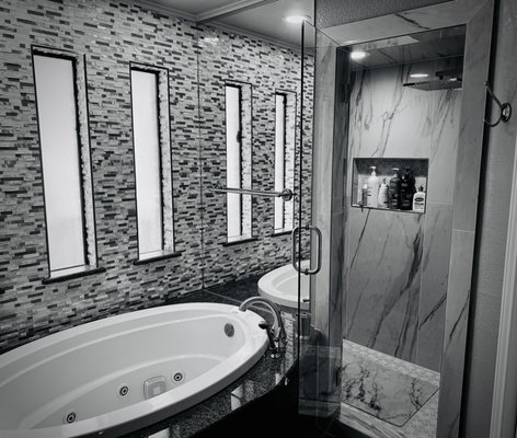 H & H General Contracting Logo