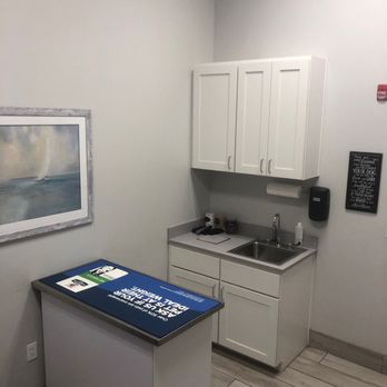 Birch Island Veterinary Center - Exam table - Veterinarians Near Me - Jacksonville, Florida Birch Island Veterinary Center - Exam table - Veterinarians Near Me - Jacksonville, Florida