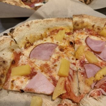 Cascadia Pizza Restaurant & Brewery - Pizza Near Me - Bellevue, Washington Cascadia Pizza Restaurant & Brewery - Pizza Near Me - Bellevue, Washington