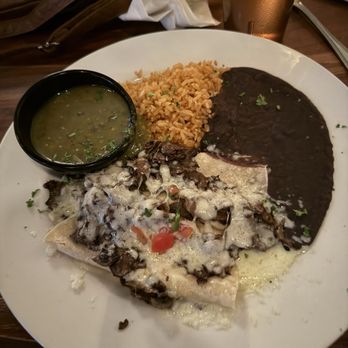 Luna Maya - Enchilada Verdes - Mexican Near Me - Norfolk, Virginia