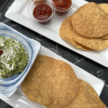 Casa Catrina - Salsa sampler and guacamole - Mexican Near Me - San Antonio, Texas Casa Catrina - Salsa sampler and guacamole - Mexican Near Me - San Antonio, Texas
