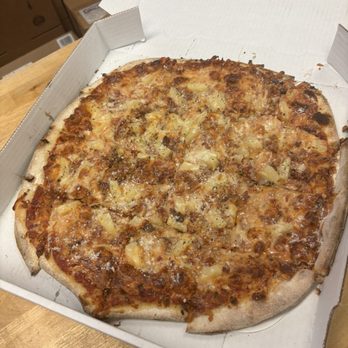 Dan O’s Pizza - Bacon and pineapple!  Yummmm - Pizza Near Me - Saint Charles, Missouri